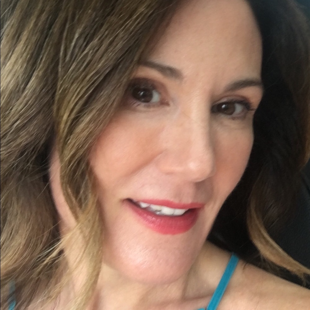 Meet your Posher, Noelle